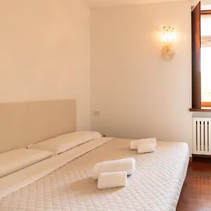 Domus - Residenza Ponte Pietra Apartment Verona