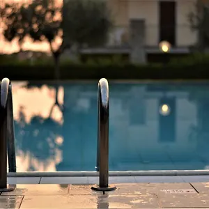 evelyn-pool-apartment.hotelinveneto.com/